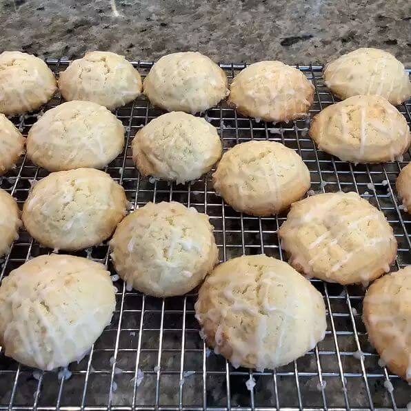 LEMON POUND CAKE COOKIES