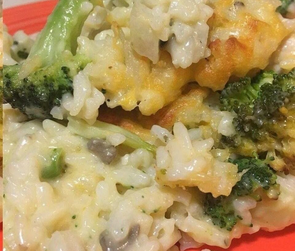 BROCCOLI, RICE, CHEESE, AND CHICKEN CASSEROLE