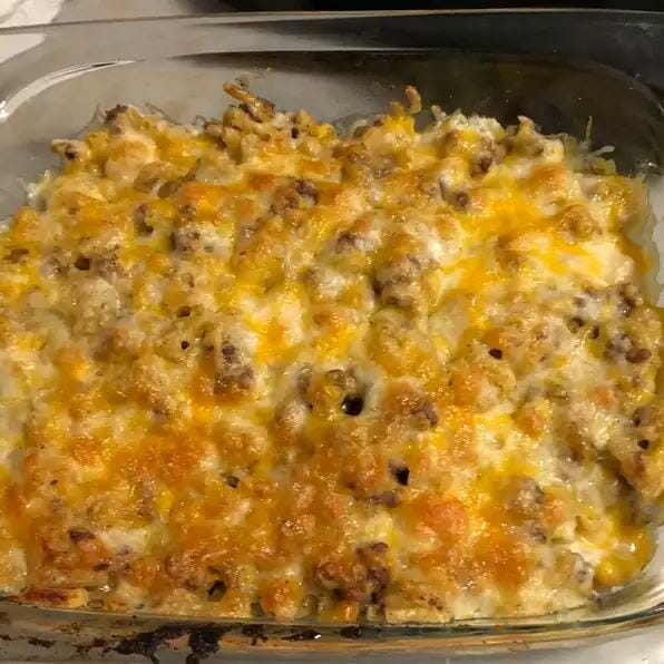 MACARONI AND BEEF WITH CHEESE