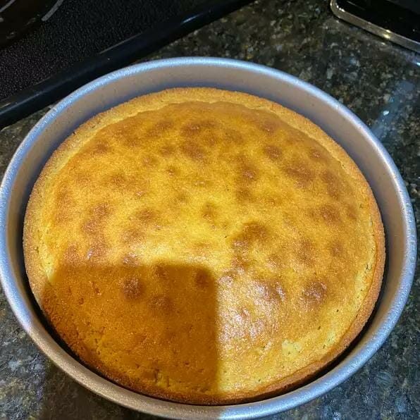 MOIST BUTTERMILK CORNBREAD WITH CREAM-STYLE CORN