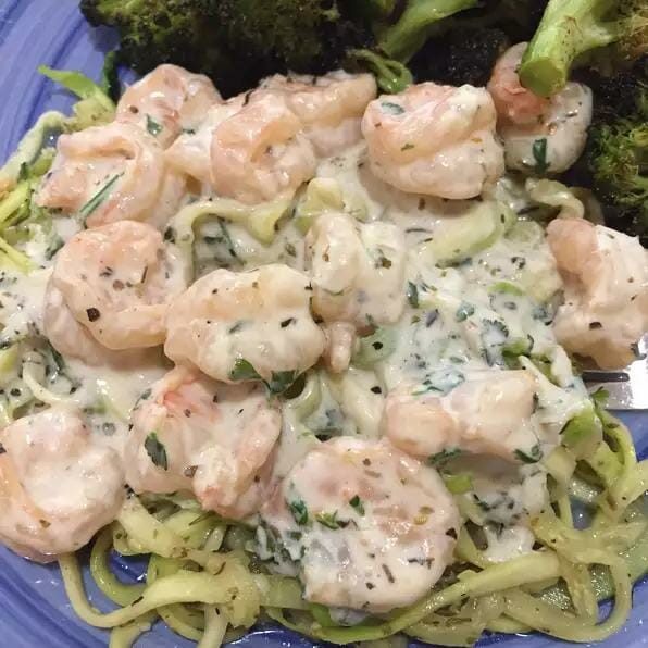 ONE PAN SHRIMP FETTUCCINE ALFREDO