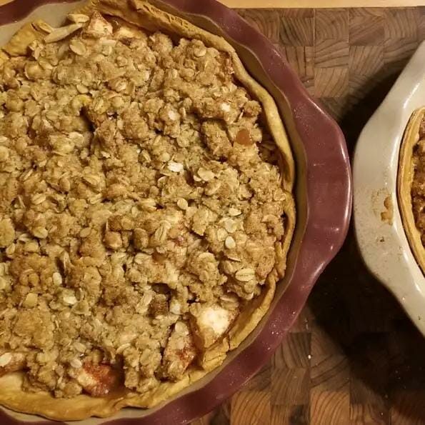 APPLE CRISP PIZZA