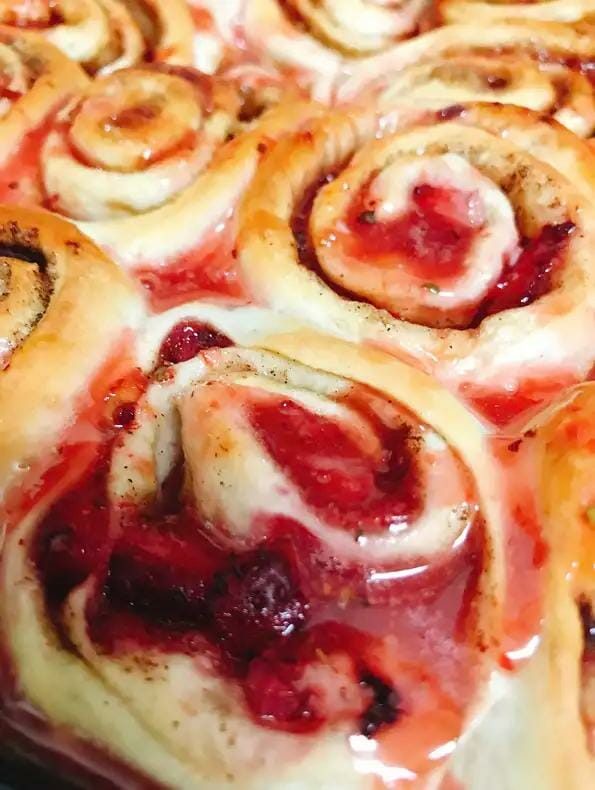 STRAWBERRY CINNAMON ROLLS WITH LEMON CREAM CHEESE GLAZE