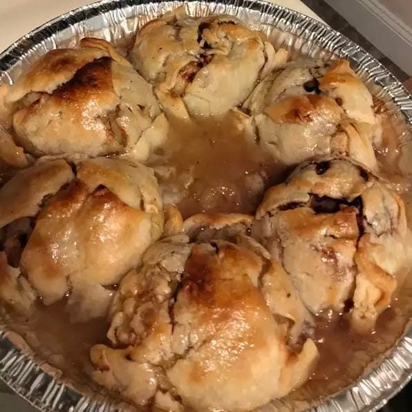 OLD-FASHIONED APPLE DUMPLINGS