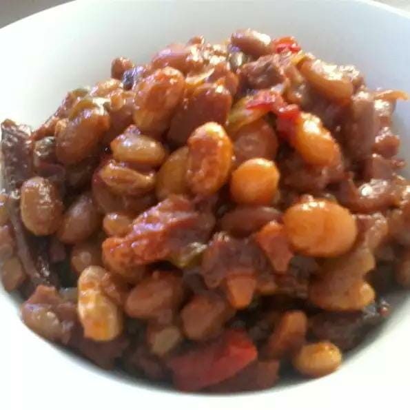 CROCK POT LOADED BAKED BEANS