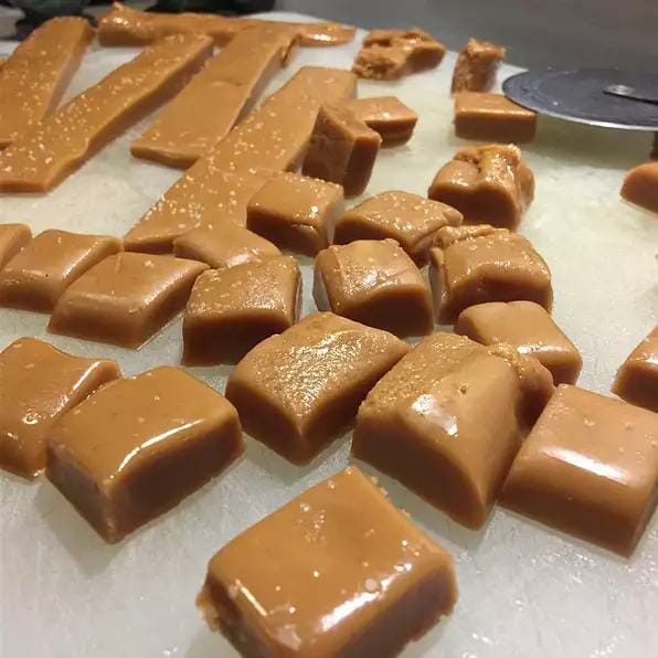 HOMEMADE AMISH CARAMEL