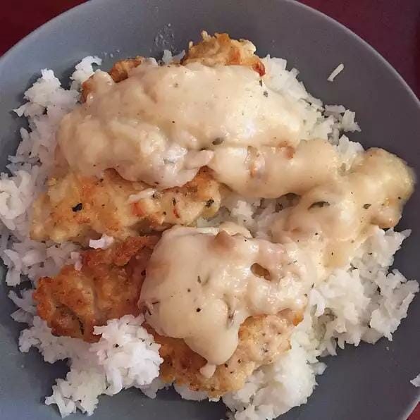 AMISH CHICKEN WITH GRAVY