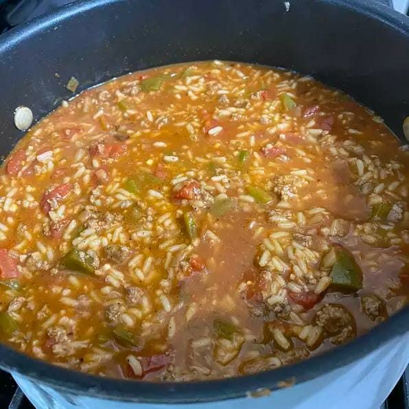 STUFFED PEPPER SOUP IS FULL OF MEAT IN A BOWL