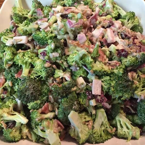 BROCCOLI SALAD WITH SUNFLOWER SEEDS & CRANBERRIES