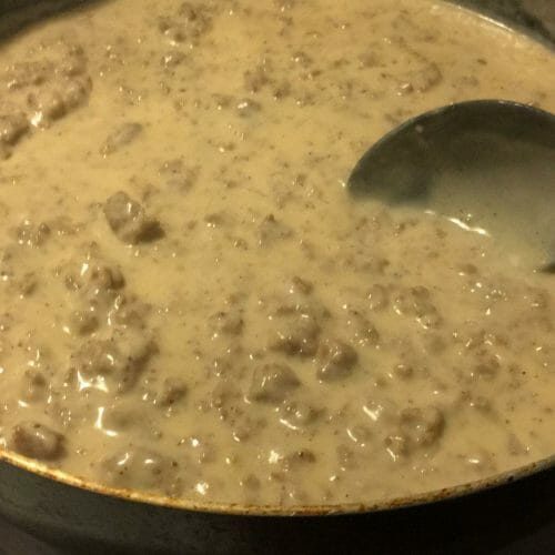 THE PIONEER WOMAN’S SAUSAGE GRAVY