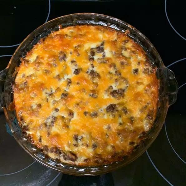 Mom’s Impossible Cheeseburger Pie