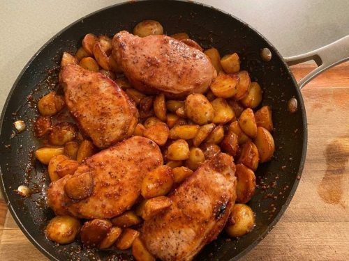 SUPER-EASY HONEY MUSTARD PORK CHOPS AND POTATOES SKILLET