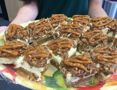 Caramel Apple cheesecake Bars