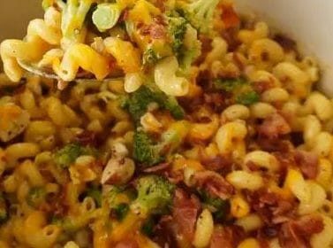 Chicken Broccoli Macaroni and Cheese with Bacon