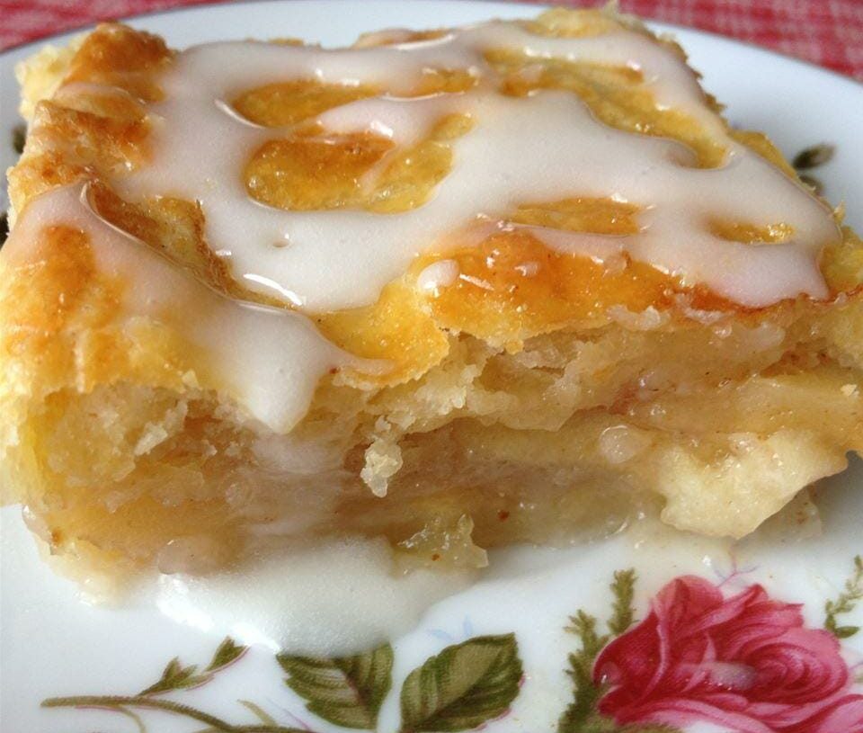 Flaky Apple Pie Bars