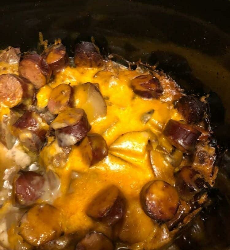 SLOW COOKER SAUSAGE AND POTATOES