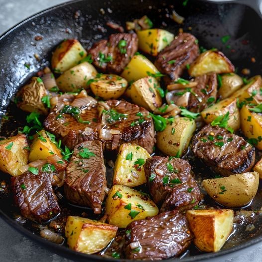 Garlic Butter Steak and Potatoes Skillet